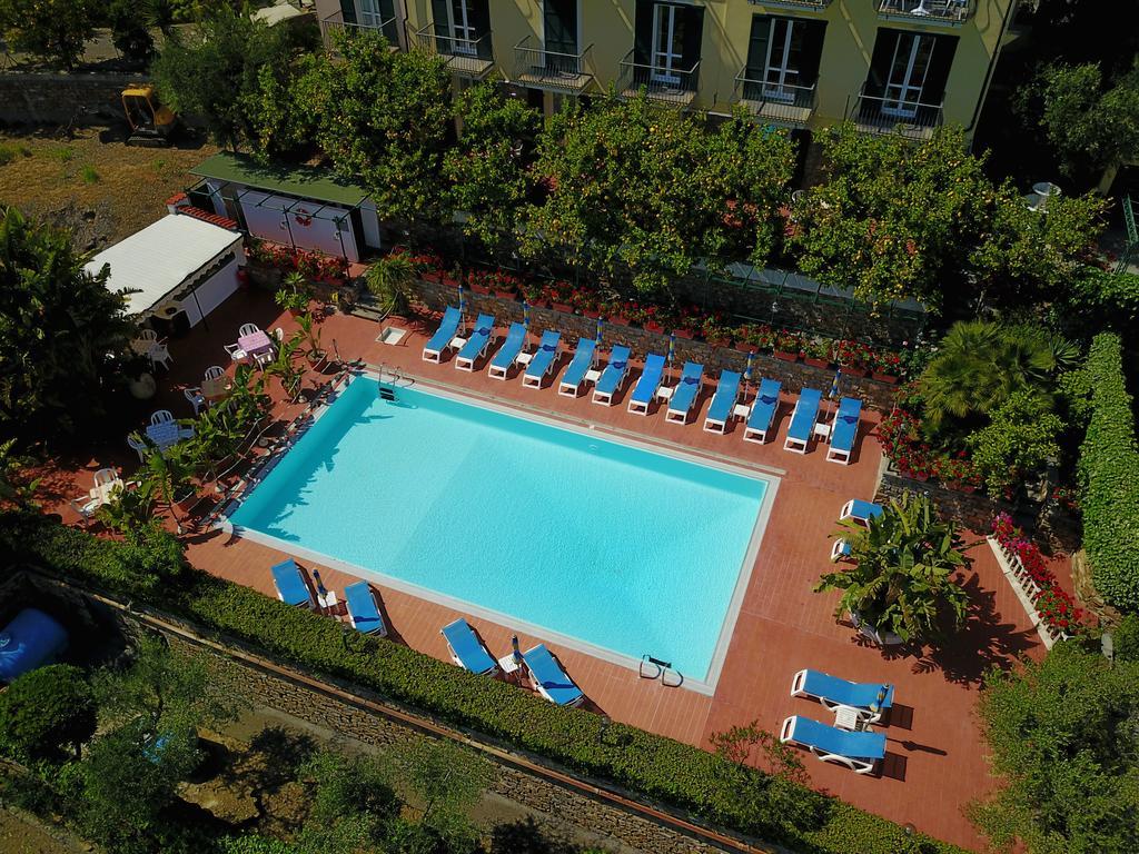 Residence Elvira Diano Marina Kültér fotó