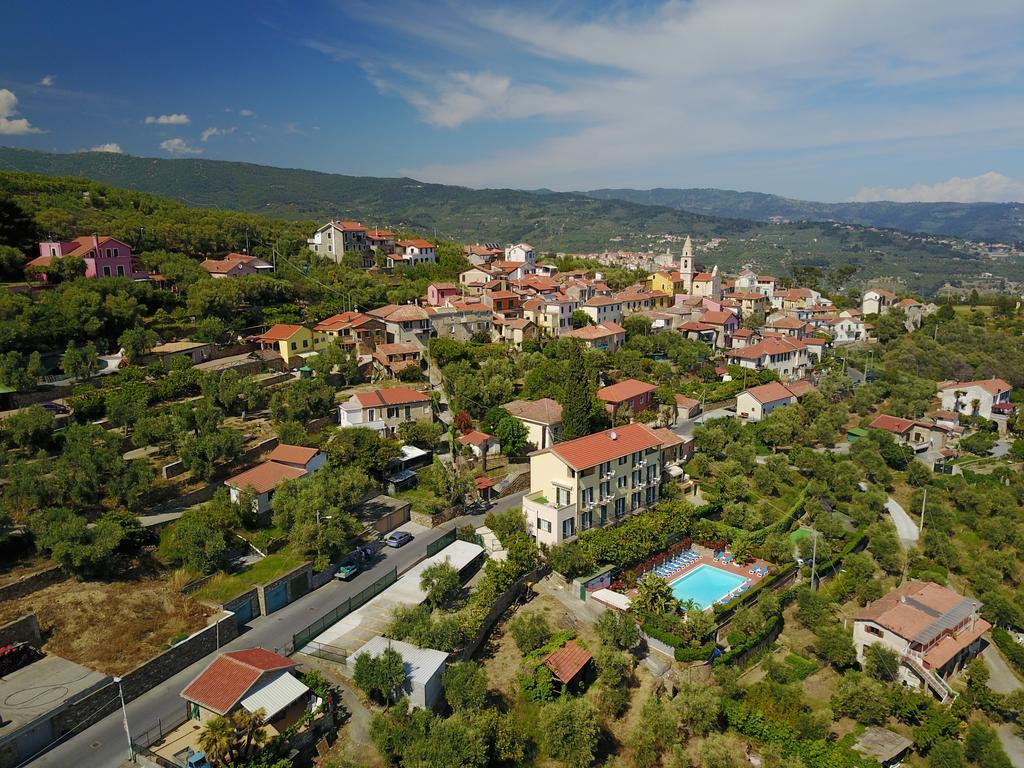 Residence Elvira Diano Marina Kültér fotó